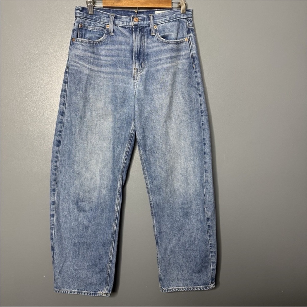 GAP Womens Barrel High Rise Jeans Medium Indigo Sz 28 / 6R